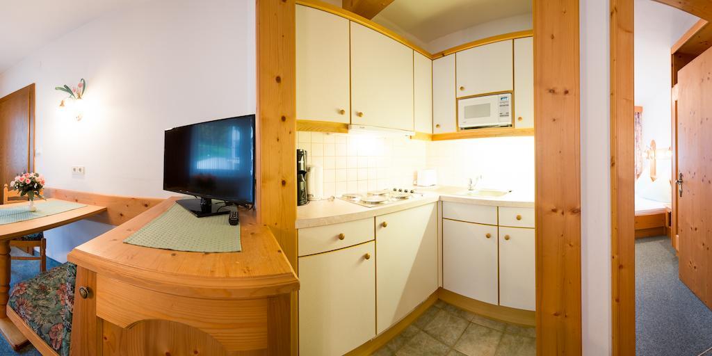 Pension Roasthof Neustift im Stubaital Habitación foto